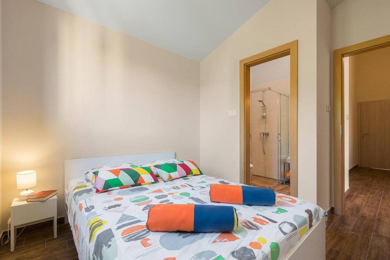 E&T Apartments With A Beautiful Pool ラバック エクステリア 写真