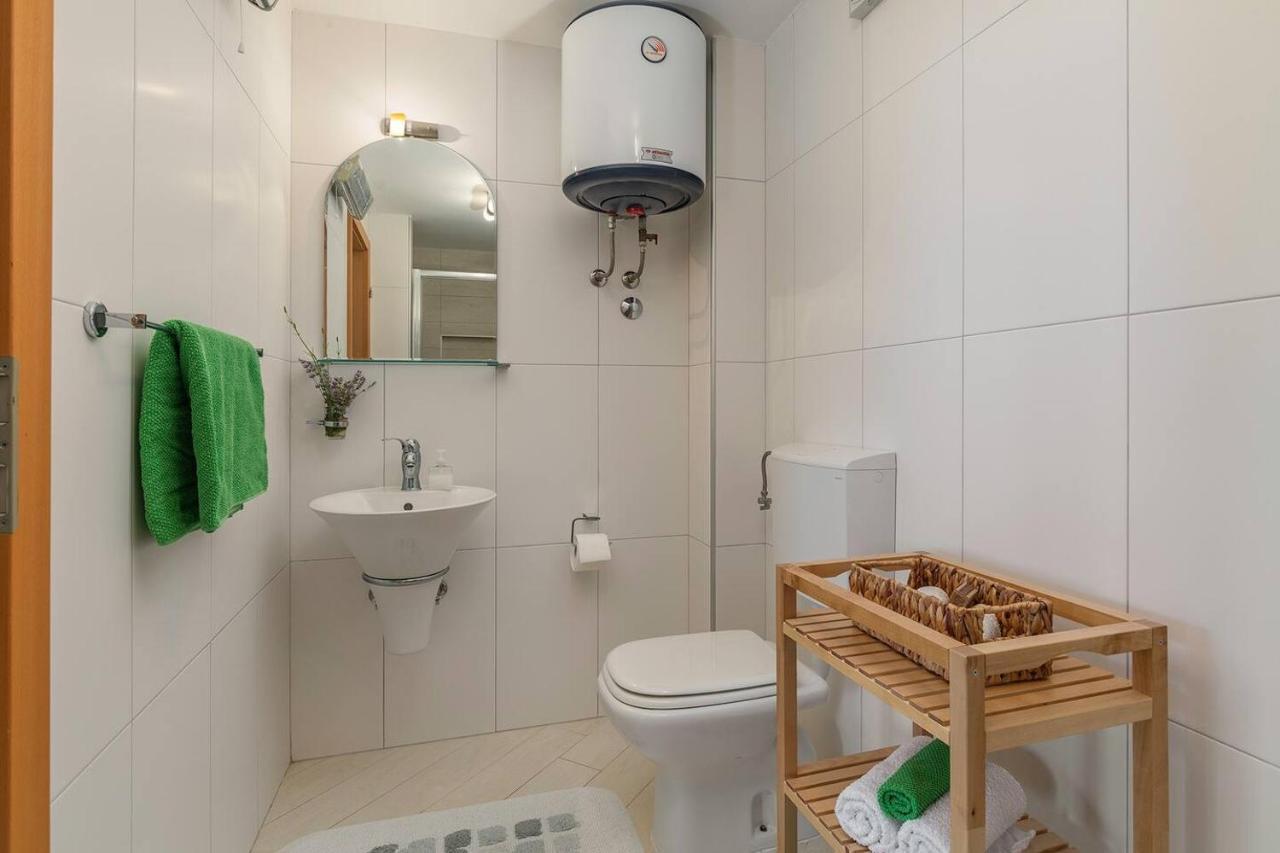 E&T Apartments With A Beautiful Pool ラバック エクステリア 写真