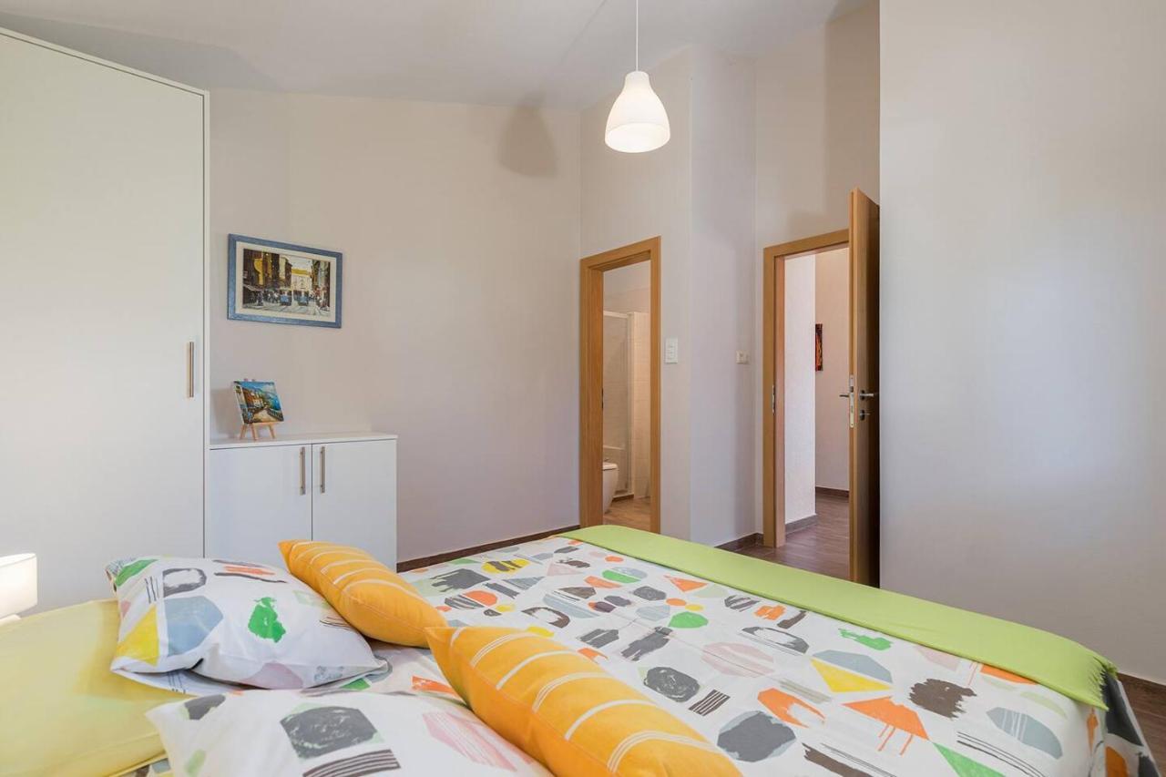 E&T Apartments With A Beautiful Pool ラバック エクステリア 写真