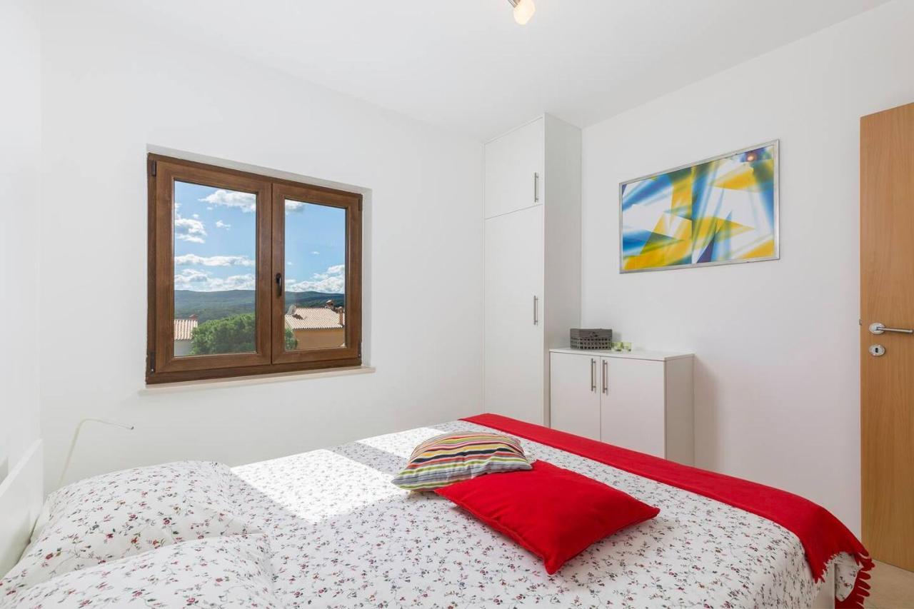 E&T Apartments With A Beautiful Pool ラバック エクステリア 写真