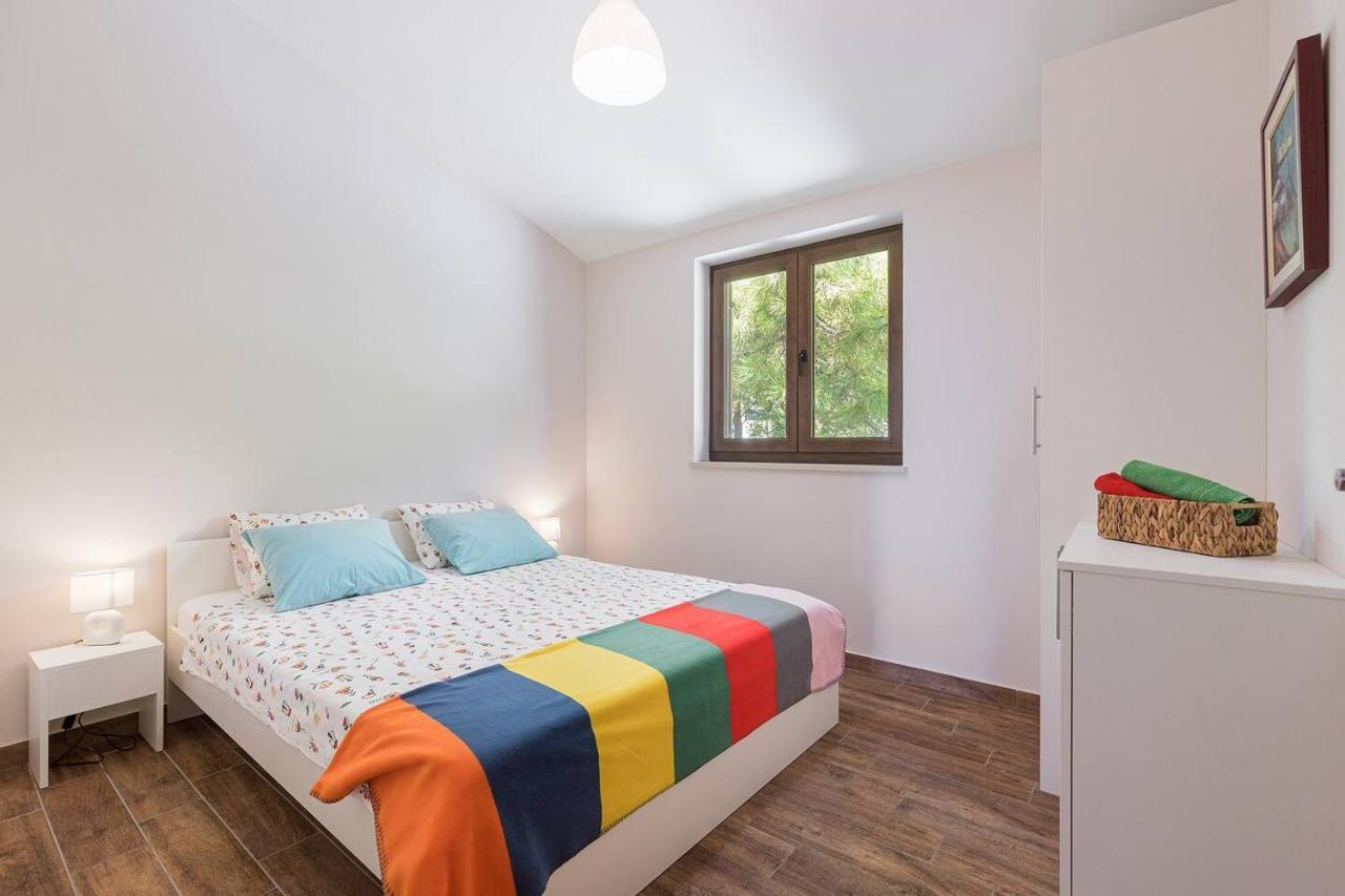 E&T Apartments With A Beautiful Pool ラバック エクステリア 写真